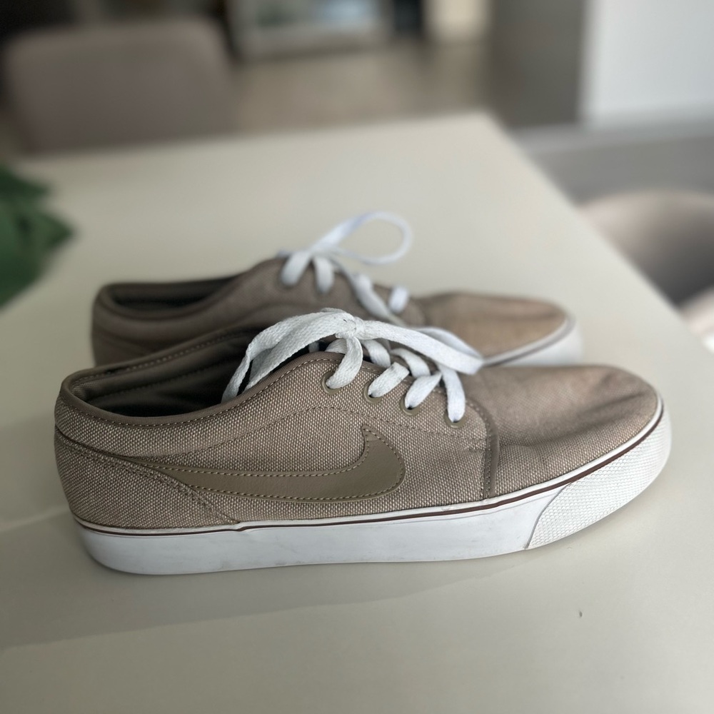 NIKE BUNDLE - Picture 2 of 15